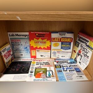 Lot of 8 Lab Manager Run Your Lab /Consumer Reports/ Nature Methods Magazine